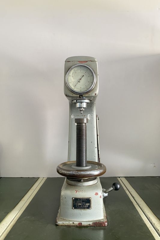 Rockwell hardness tester